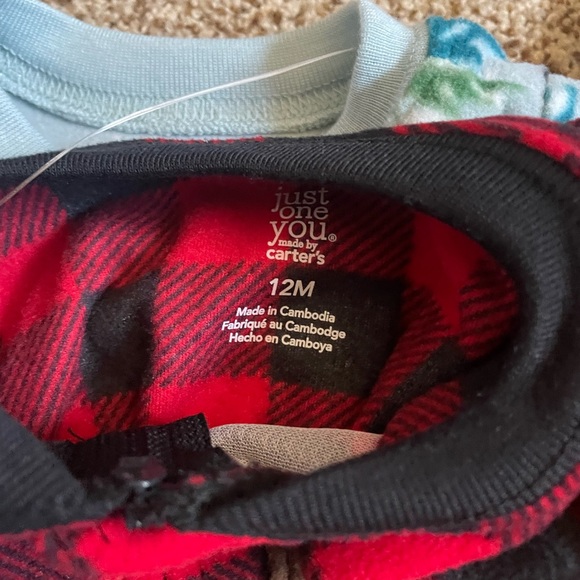 Carter’s fleece footed pajamas set of 2 12 months nwt - Picture 3 of 4